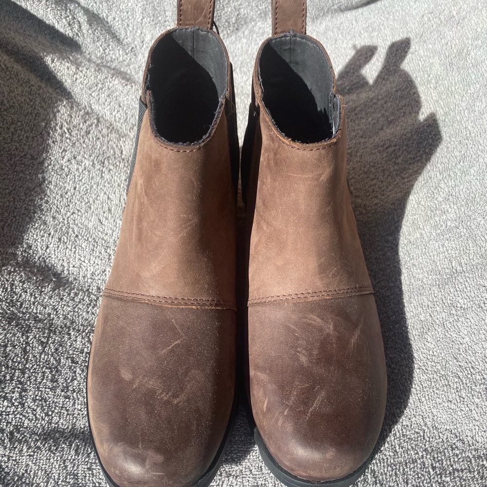 Sorel Emilie II Chelsea bootie size 8, chocolate brown, NWT